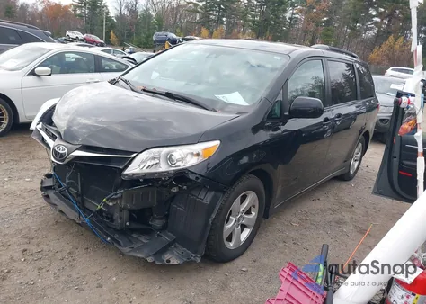 2018 Toyota Sienna Le 8 Passenger from USA, damaged, VIN 5TDKZ3DC0JS927664